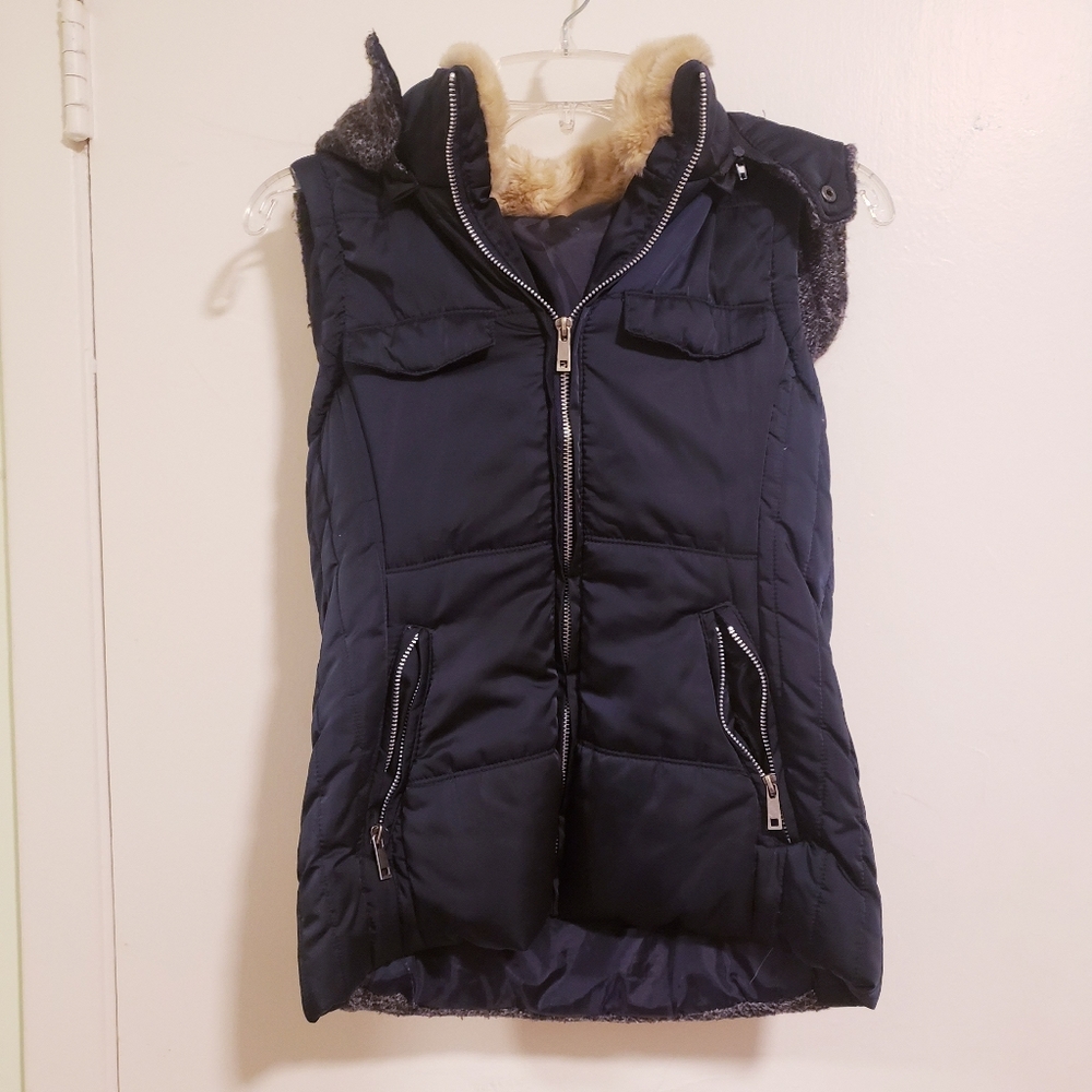 Zip Up Puffer Vest